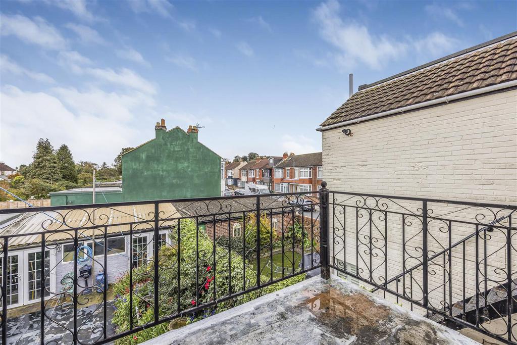142 Langstone Road, Baffins-Portico Marketing-Sarah