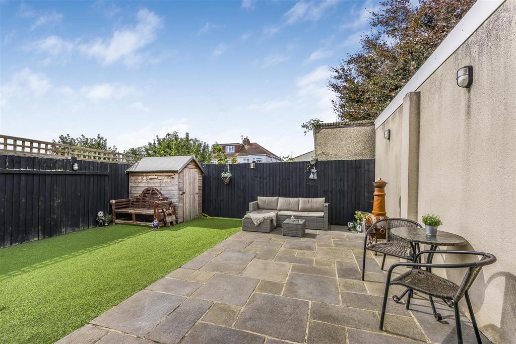 55 Southbourne-Externals-Portico Marketing-Sarah Oli