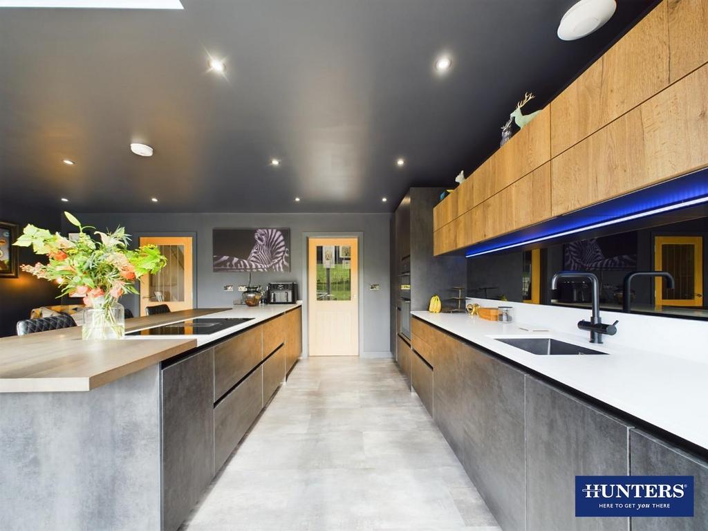 Kitchen Family Room