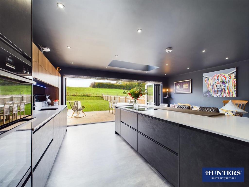 Kitchen Family Room