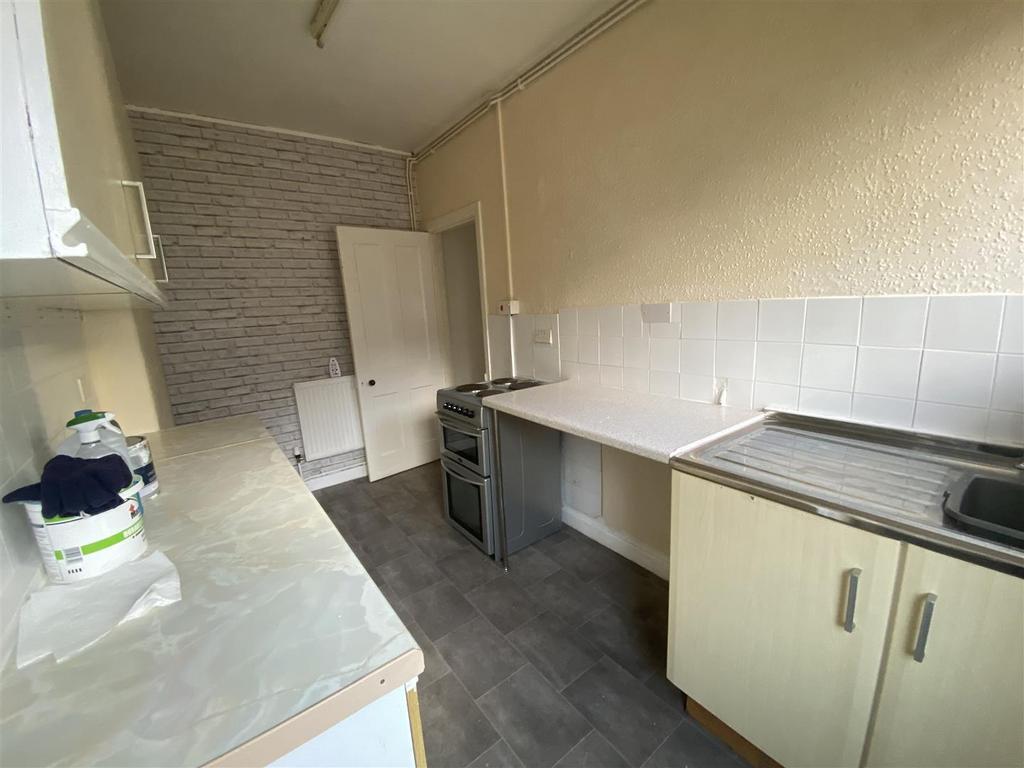 Headland Grove, Paignton TQ3 1 bed property £650 pcm (£150 pw)