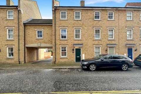 3 bedroom townhouse for sale, Garland Road, Colchester, CO2