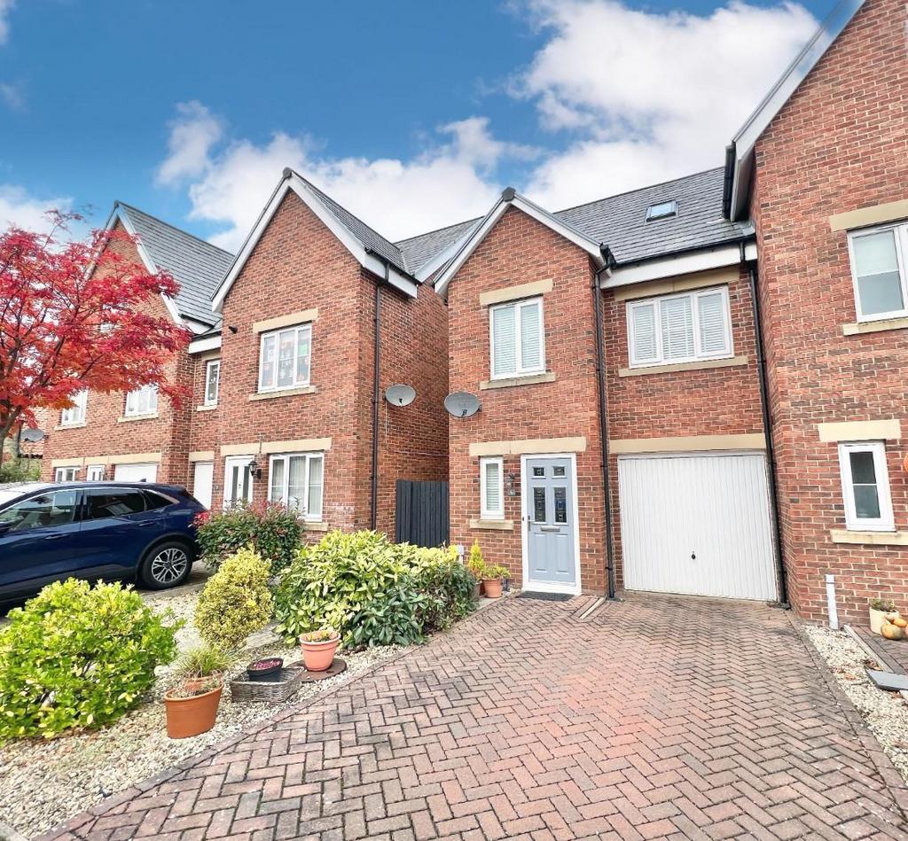 Howden Green, Howden Le Wear 3 bed end of terrace house £175,000