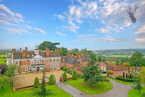 15 Hill Hall, Theydon Mount, Epping, CM16 7QQ
