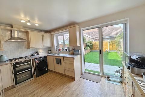 3 bedroom end of terrace house for sale, Spindler Close, Ipswich IP5