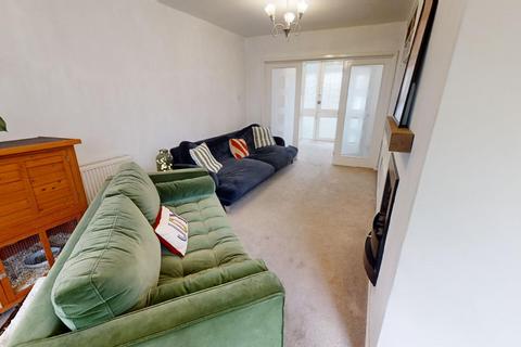 3 bedroom semi-detached house for sale, Lindrick Avenue, Manchester M45
