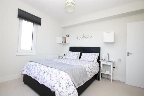 2 bedroom apartment for sale, West Green Drive, Crawley