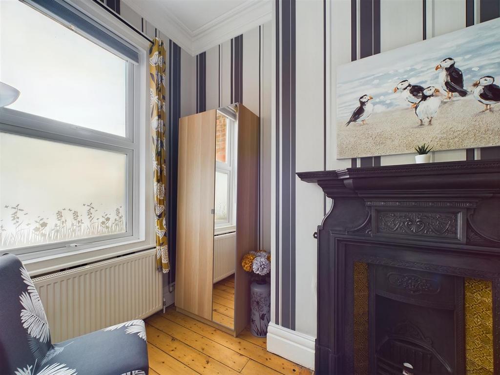 Bedroom: