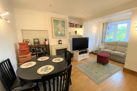 82 Titchfield Road, Carshalton, SM5 1PX