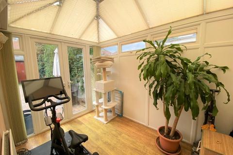 82 Titchfield Road, Carshalton, SM5 1PX