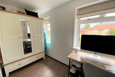 82 Titchfield Road, Carshalton, SM5 1PX