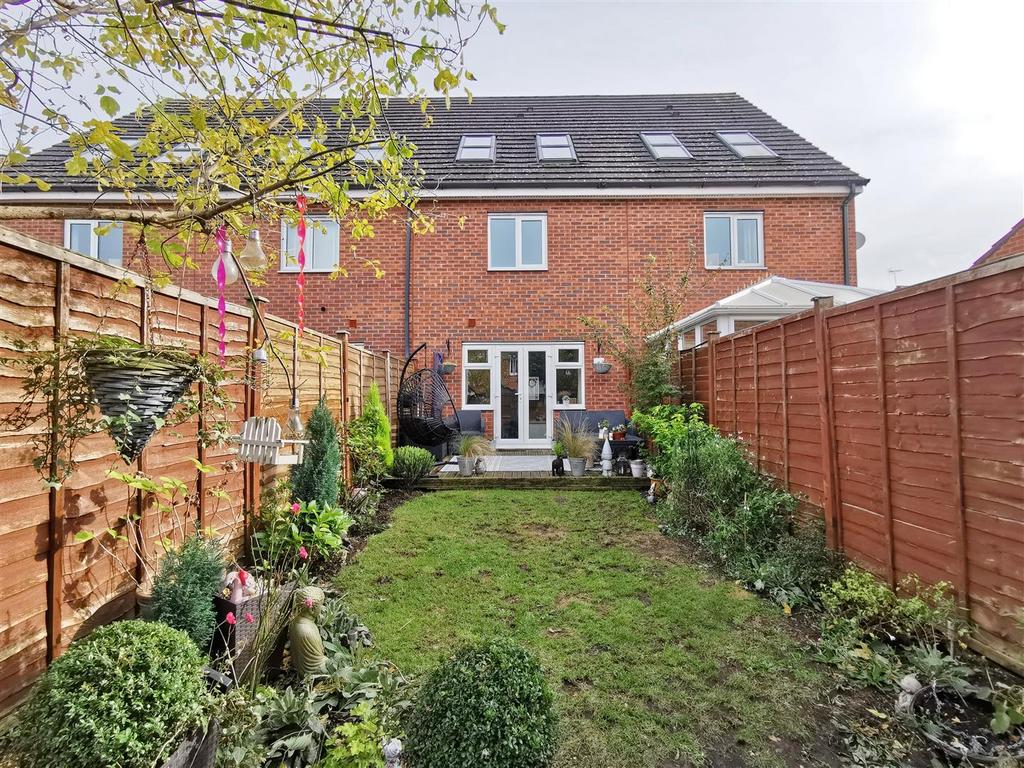 Clyde Street, Hilton, Derby 3 bed terraced house for sale £225,000
