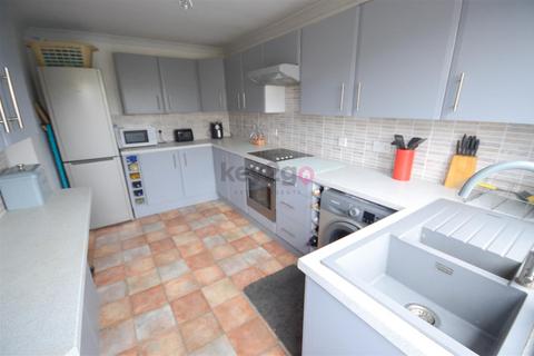 3 bedroom detached house for sale, Parsley Hay Road, Sheffield, S13