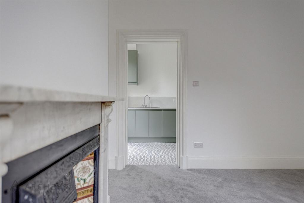 Apt.1,Ranmoor Park Road(Interior)(6of32).jpg