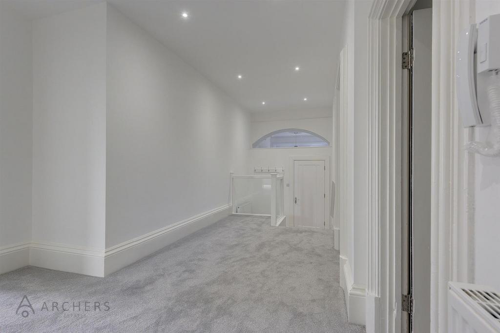Apt.1,Ranmoor Park Road(Interior)(5of32).jpg