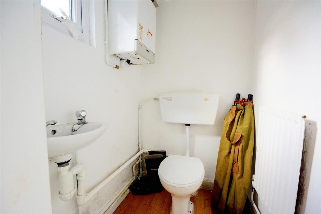 Ground Floor w.c.