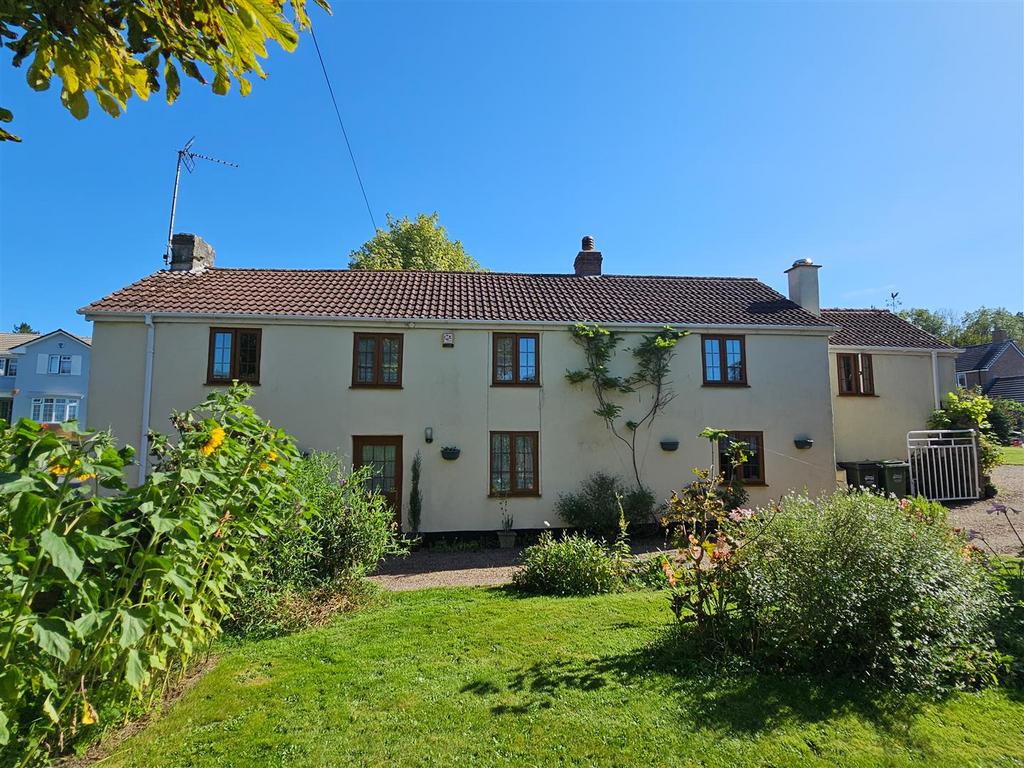 18 Rumsam Road, Barnstaple EX32 3 bed detached house for sale £550,000