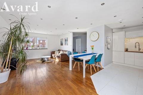 4 bedroom semi-detached house for sale, Bramber Avenue, Hove BN3