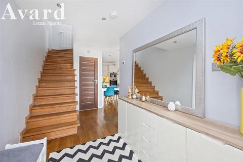 4 bedroom semi-detached house for sale, Bramber Avenue, Hove BN3