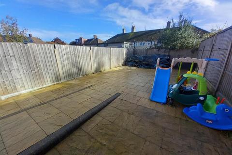 36 Withy Mead, London, E4 6JZ