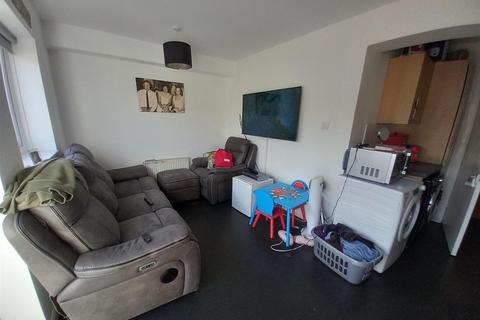 36 Withy Mead, London, E4 6JZ
