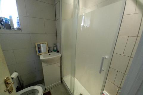 36 Withy Mead, London, E4 6JZ