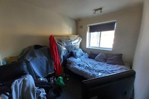 36 Withy Mead, London, E4 6JZ