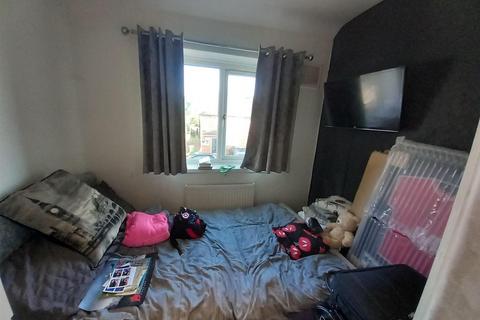 36 Withy Mead, London, E4 6JZ