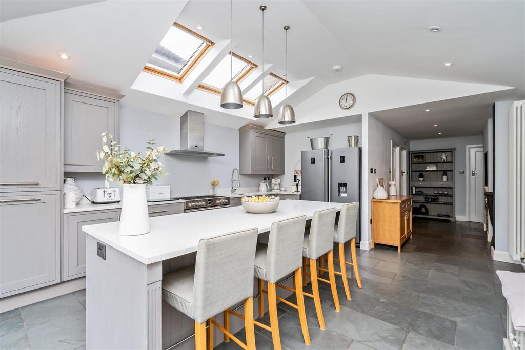 35 Milverton Road-11 lo.jpg