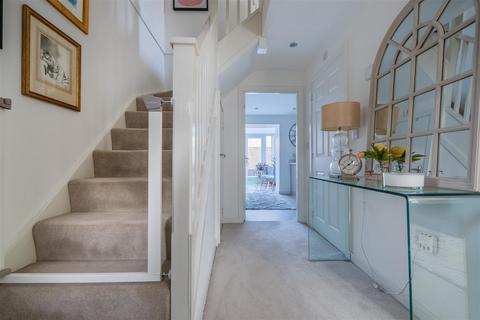 55 Aesop Drive, Keynsham, Bristol, BS31 2GP