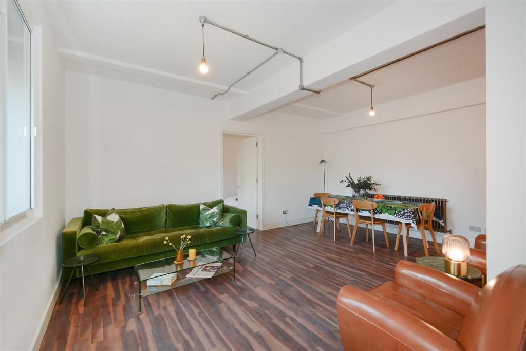 Reception Room/Dining Room