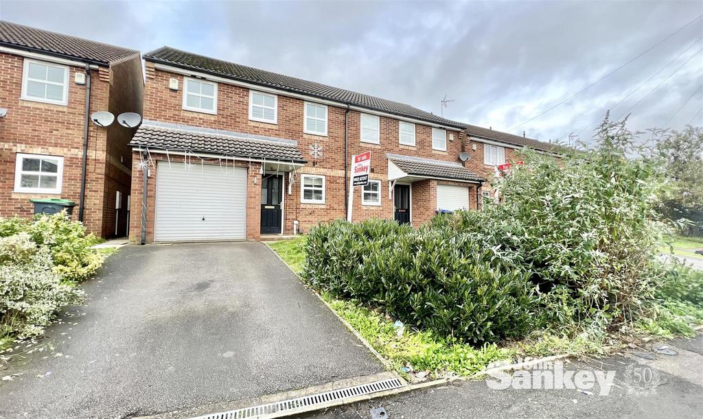 Main Street, Huthwaite, SuttonInAshfield 3 bed semidetached house