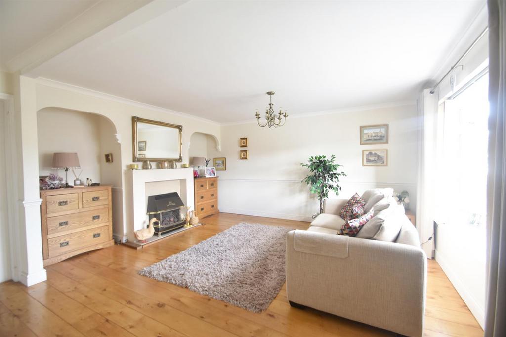 111 Mount Pleasant Road, Shrewsbury SY1 3EW 5 bed semidetached house