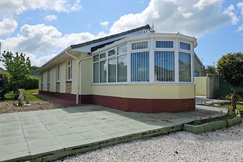 20 Ballards Crescent, West Yelland, Barnstaple, EX31 3EU