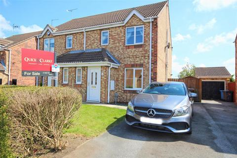 3 bedroom semi-detached house for sale, Robinia Drive, Hull