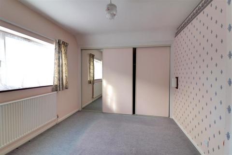 6 Castle Mead, Kings Stanley, Stonehouse, GL10 3LD