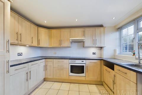 171 Ridge Langley, South Croydon, CR2 0AQ