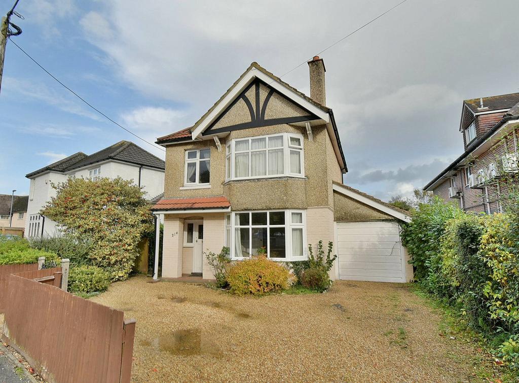 Station Road, West Moors, Ferndown, BH22 4 bed detached house for sale