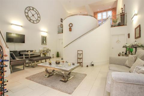 2 bedroom apartment for sale, The Galleries, Warley, Brentwood