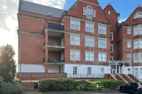 2 bedroom apartment for sale, Rhapsody Crescent, Warley, Brentwood