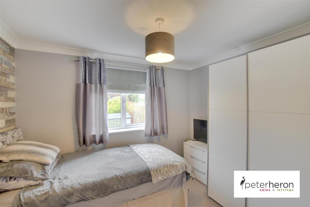 Bedroom 3 (rear)