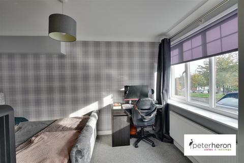 10 Highclere Drive, Sunderland, SR2 0DB