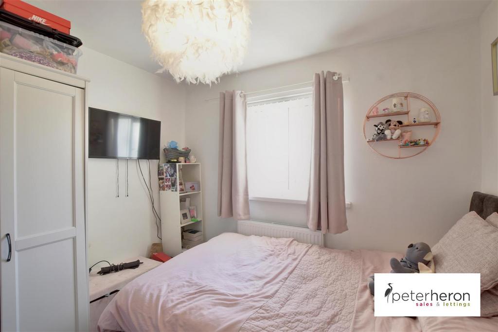 Bedroom 1 (front)