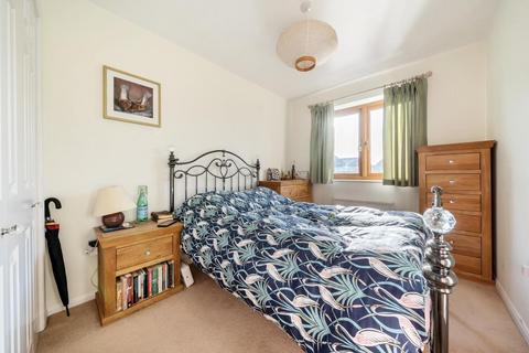 245 Manor Road, Witney, OX28 3UG