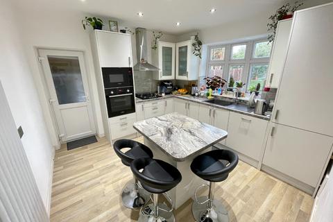 204 Barton Road, Luton, LU3 3NH