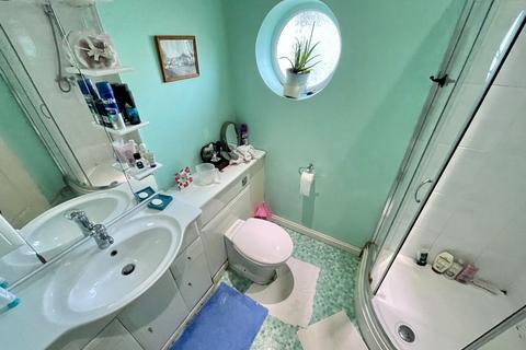 204 Barton Road, Luton, LU3 3NH