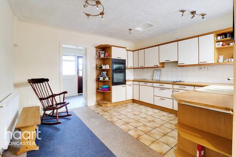 147 Thorne Road, Doncaster, DN2 5BH