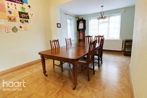 147 Thorne Road, Doncaster, DN2 5BH