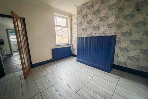 3 bedroom terraced house for sale, Columbia Road, Grimsby, N E Lincolnshire, DN32