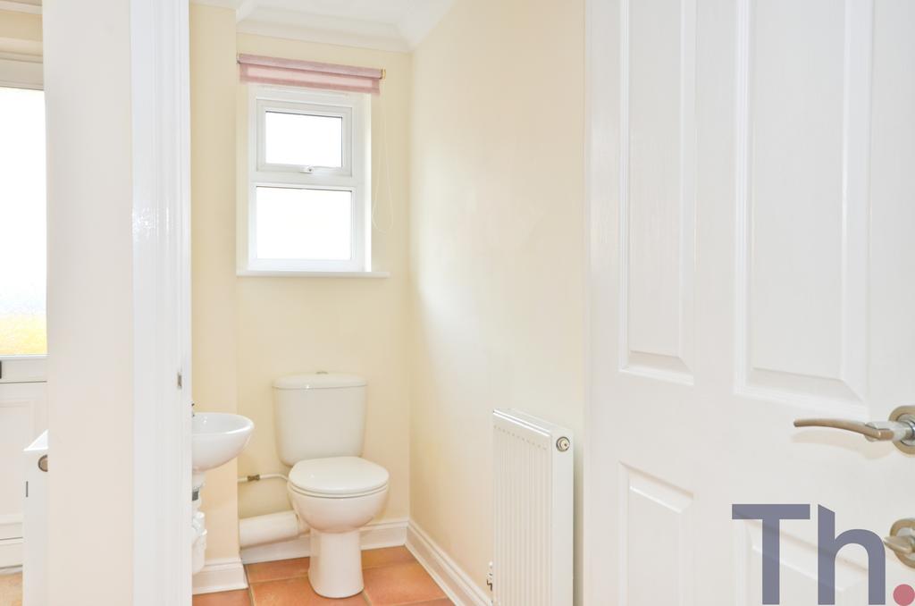 Downstairs Cloakroom WC.JPG